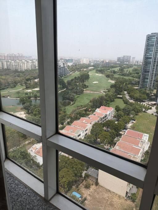 Ashi'S Golf View Apartment Greater Noida Exterior foto